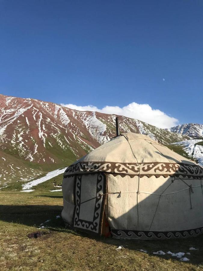Pamir Nomad Yurt Camp Hotel Kara-Kavak Exterior photo
