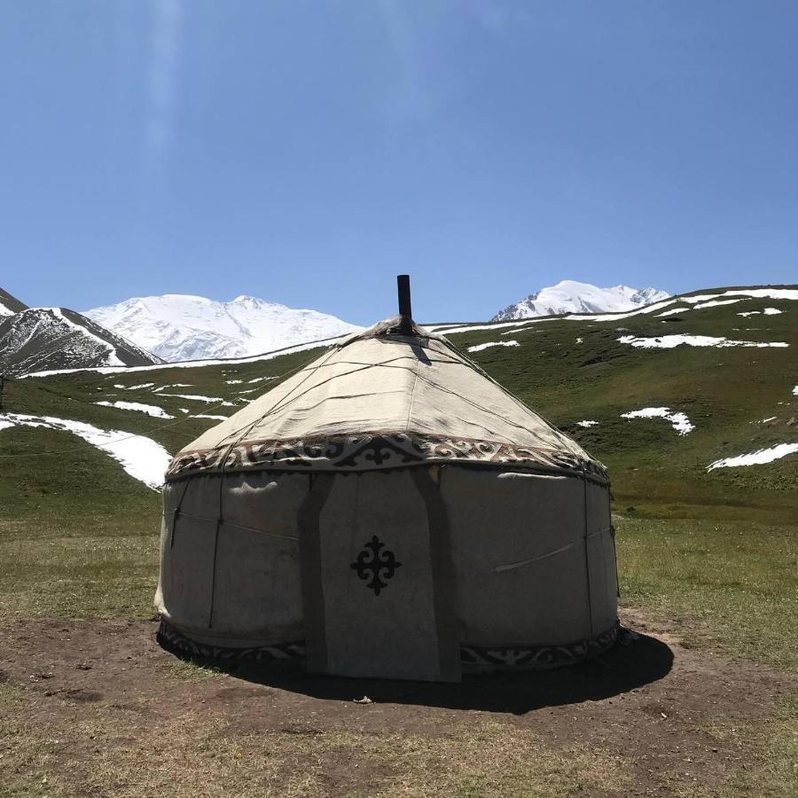 Pamir Nomad Yurt Camp Hotel Kara-Kavak Exterior photo